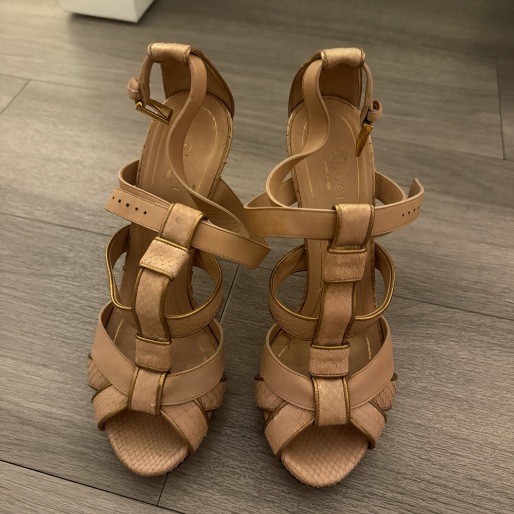 Gucci - Picture 2 of 3